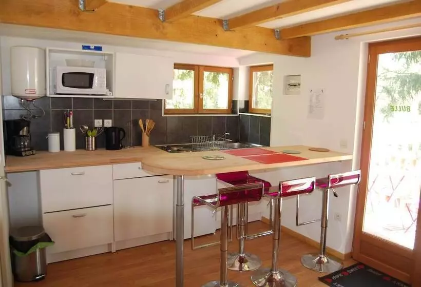 Hotelli Camping La Licorne