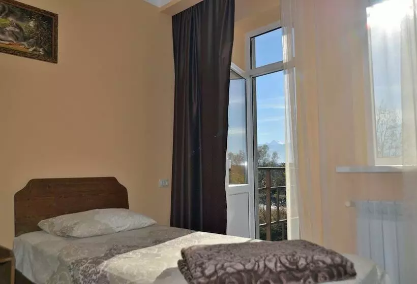 Majatalo Guest House Sova