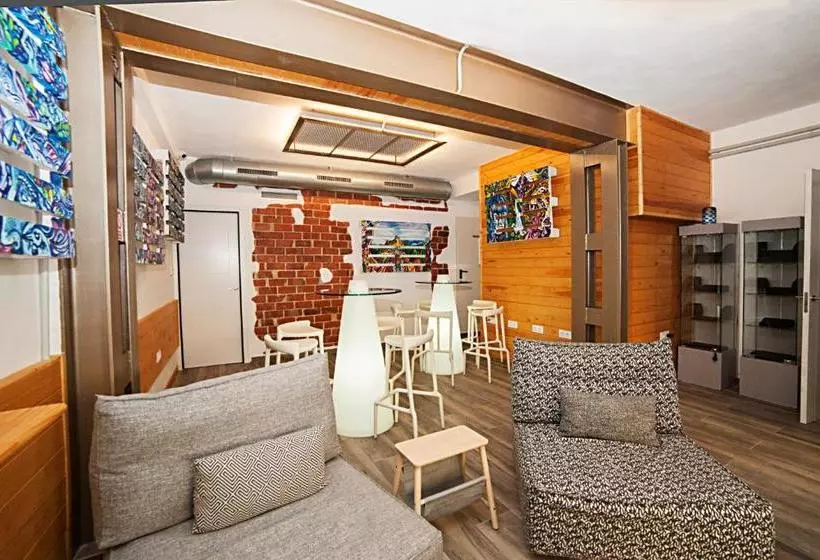 ペンション Las Cebras Hostel