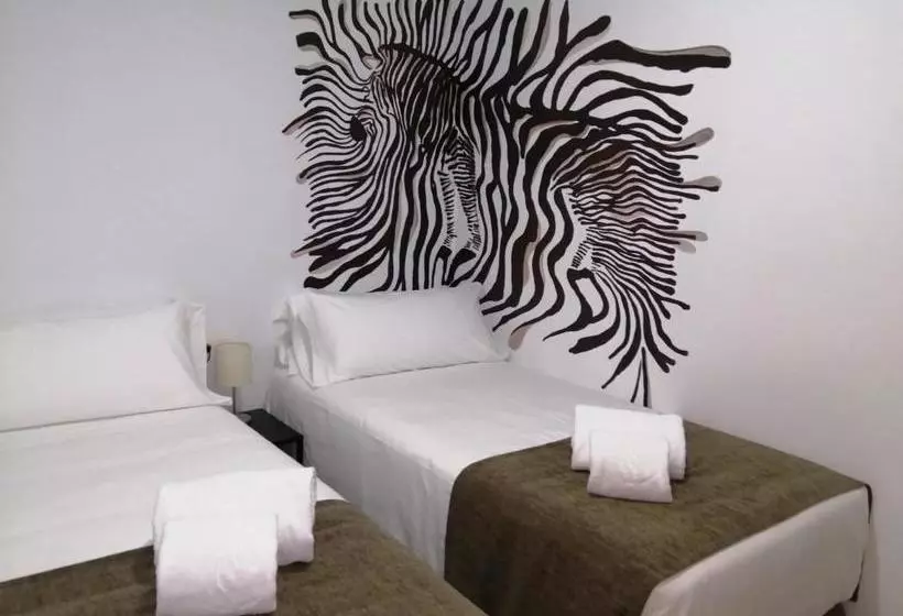 ペンション Las Cebras Hostel