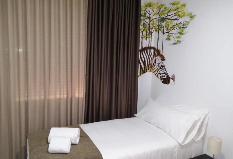 פנסיון Las Cebras Hostel