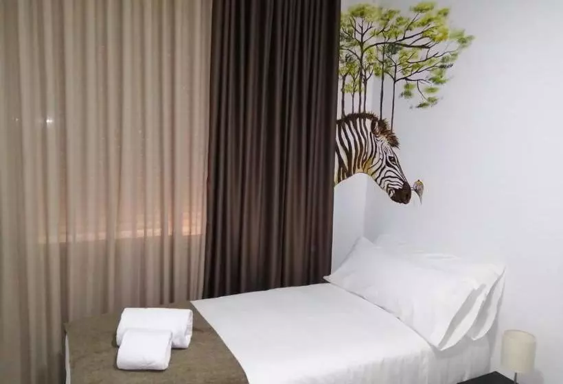 ペンション Las Cebras Hostel