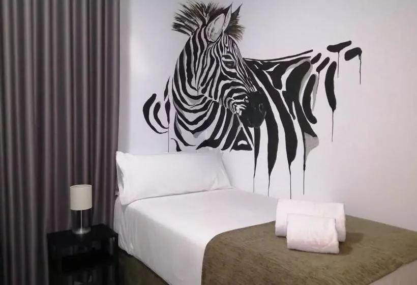 ペンション Las Cebras Hostel