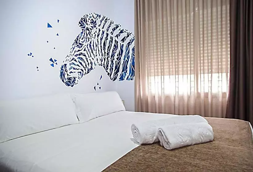 ペンション Las Cebras Hostel