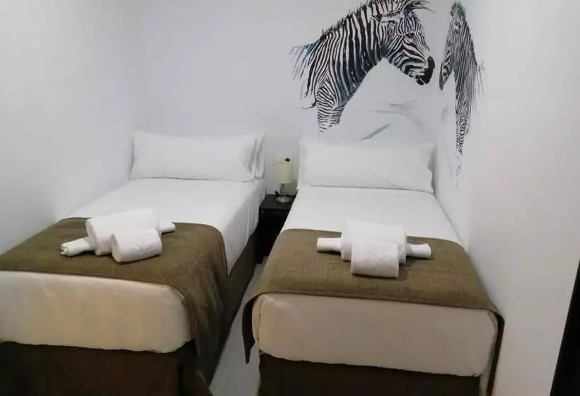 ペンション Las Cebras Hostel