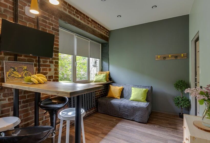 Rentalspb On Makarova Embankment