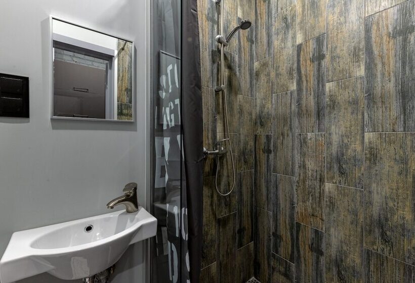 Rentalspb On Makarova Embankment