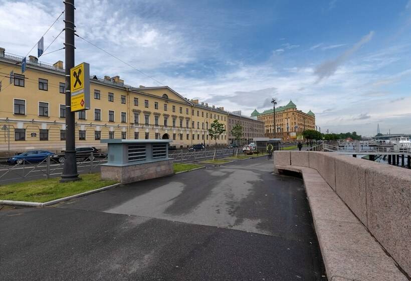 Rentalspb On Makarova Embankment