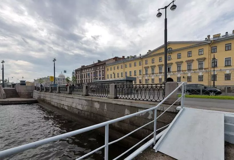 Rentalspb On Makarova Embankment