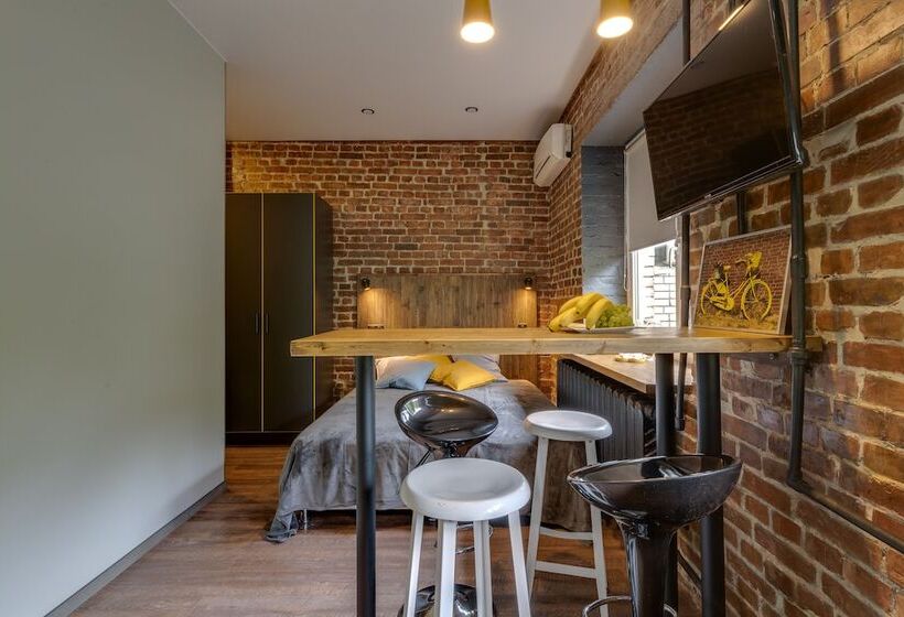 Rentalspb On Makarova Embankment