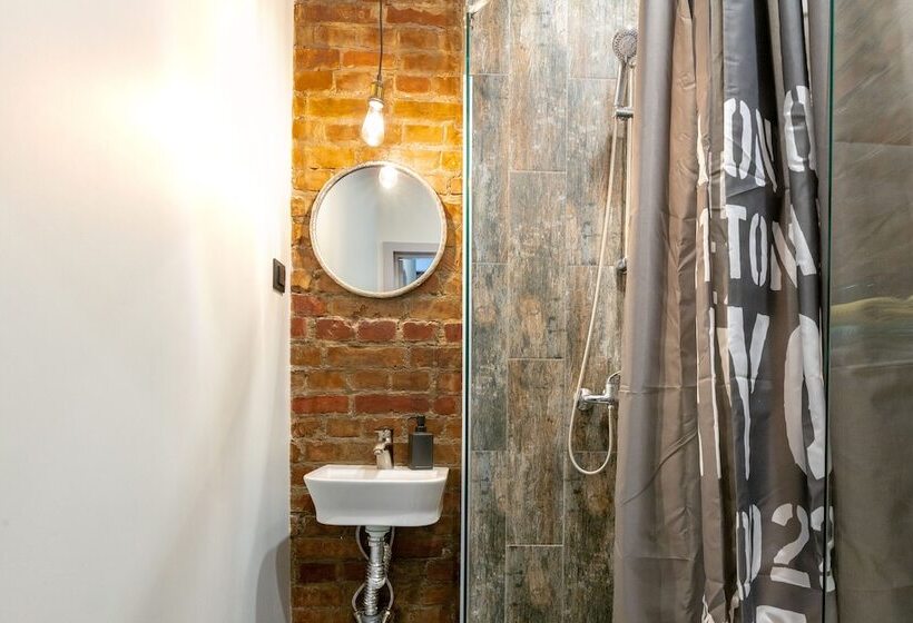 Rentalspb On Makarova Embankment