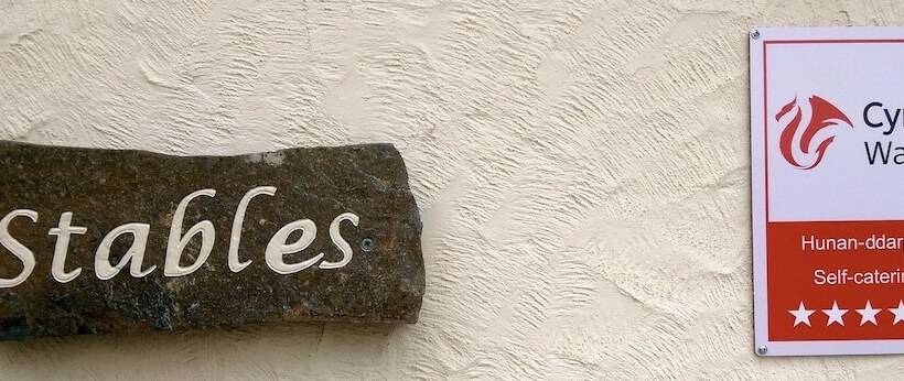 Vale View Cottages   The Stables