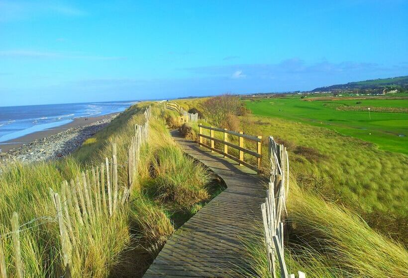Vale View Cottages   The Stables