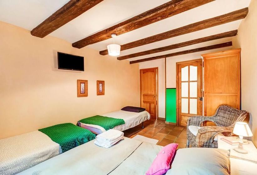 Apartment With One Bedroom In Ardanué, With Wonderful Mountain View And Furnished Garden