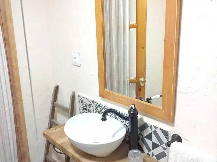 Apartment With One Bedroom In Ardanué, With Wonderful Mountain View And Furnished Garden