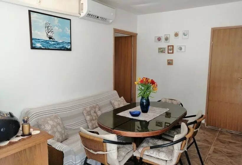Apartment Zarace