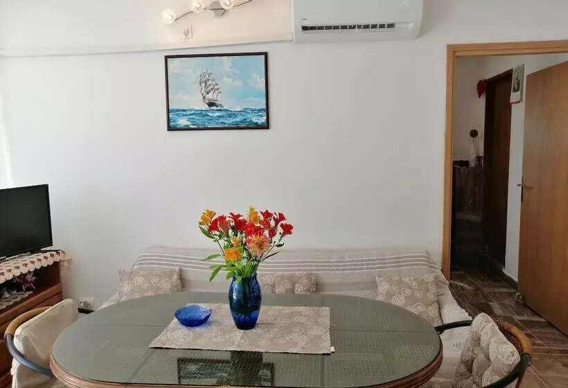 Apartment Zarace