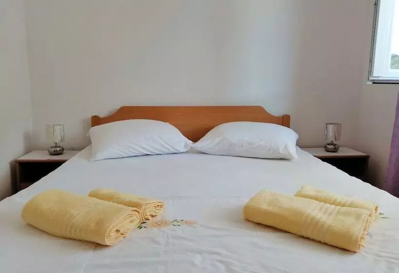 Apartment Zarace