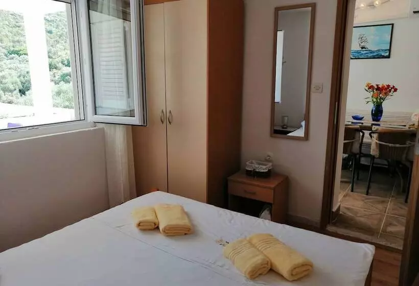 Apartment Zarace