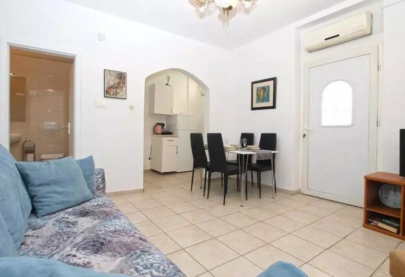 Apartments Olivera 286