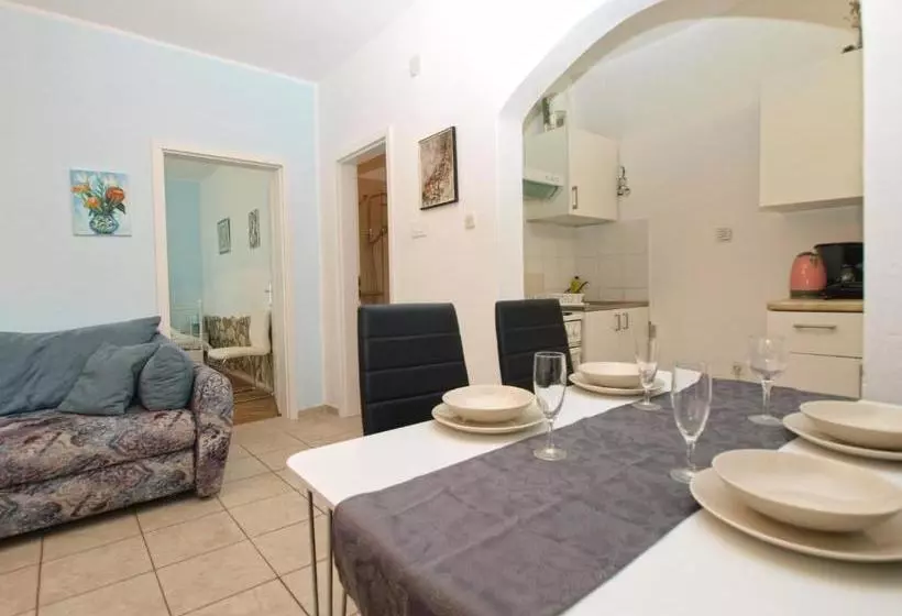 Apartments Olivera 286