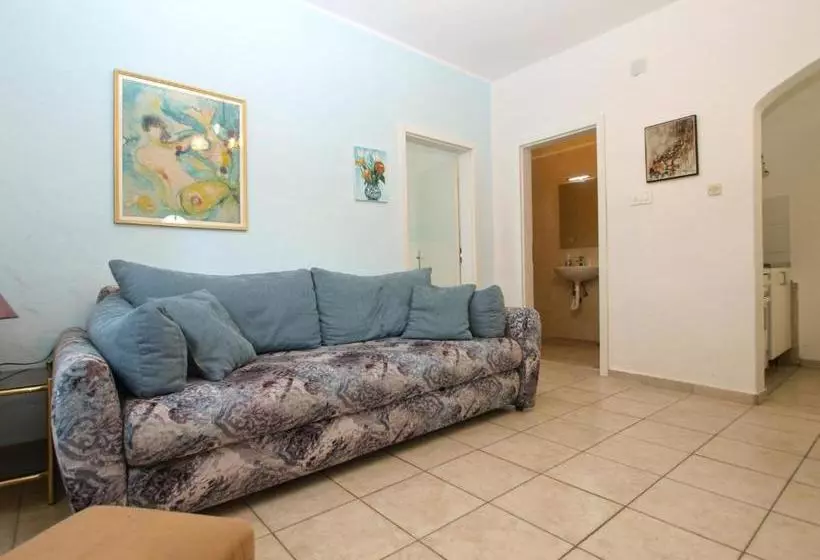 Apartments Olivera 286
