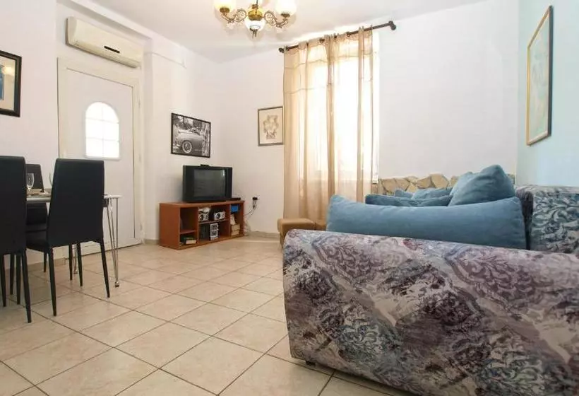 Apartments Olivera 286