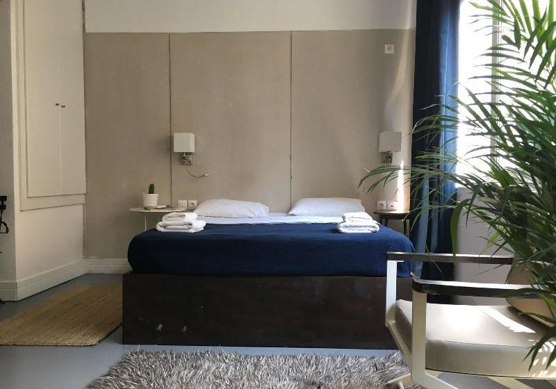 Bed and Breakfast 10 Petraki