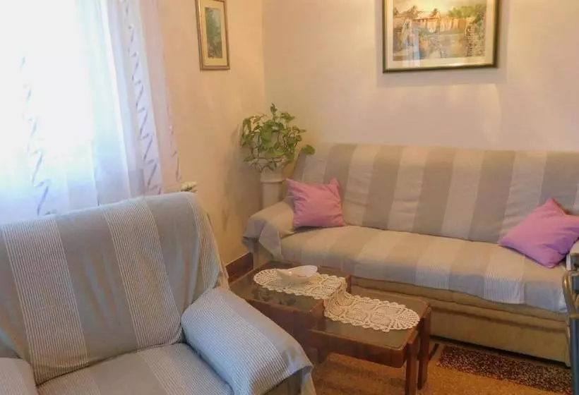 Apartmani More
