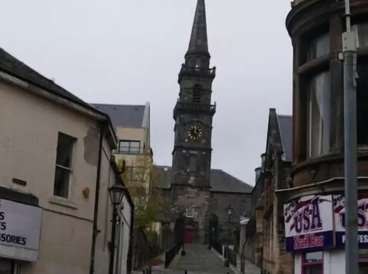 پانسیون Homestay Oakridge Crescent