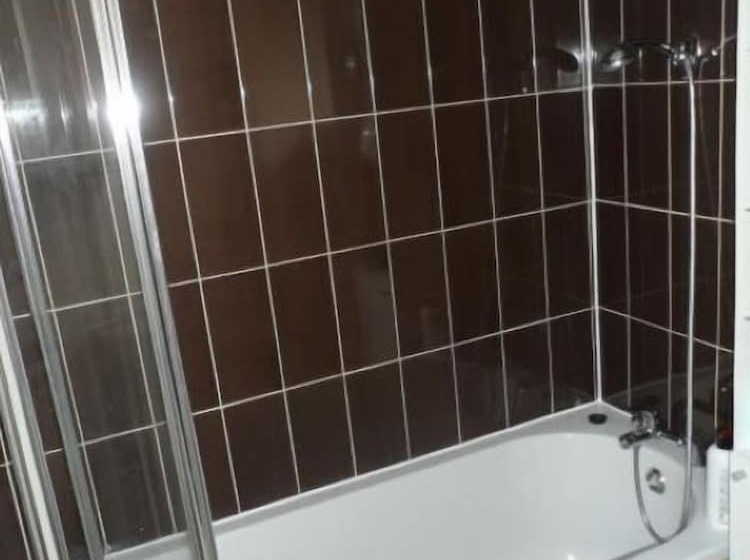 ペンション Homestay Oakridge Crescent