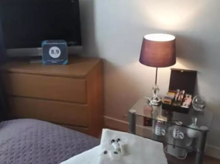 پانسیون Homestay Oakridge Crescent