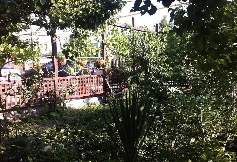 Majatalo Sadorini Guest House