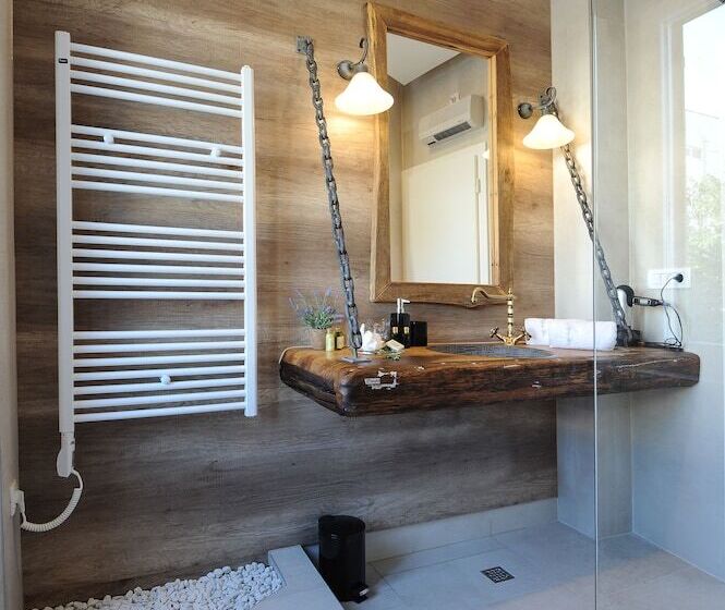 پانسیون Silver & Gold Luxury Rooms