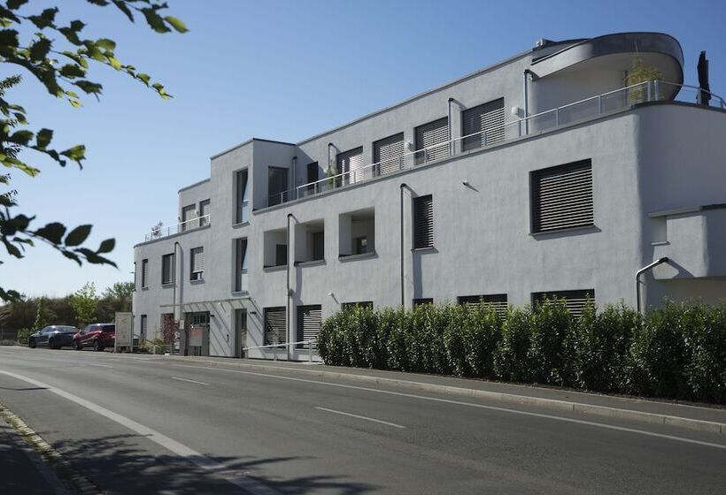 Seven Hotel + Boardinghouse