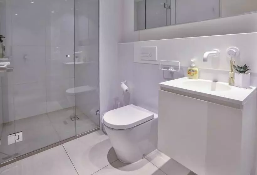 South Yarra Claremont Apartment