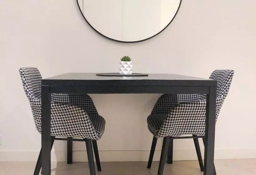 South Yarra Claremont Apartment