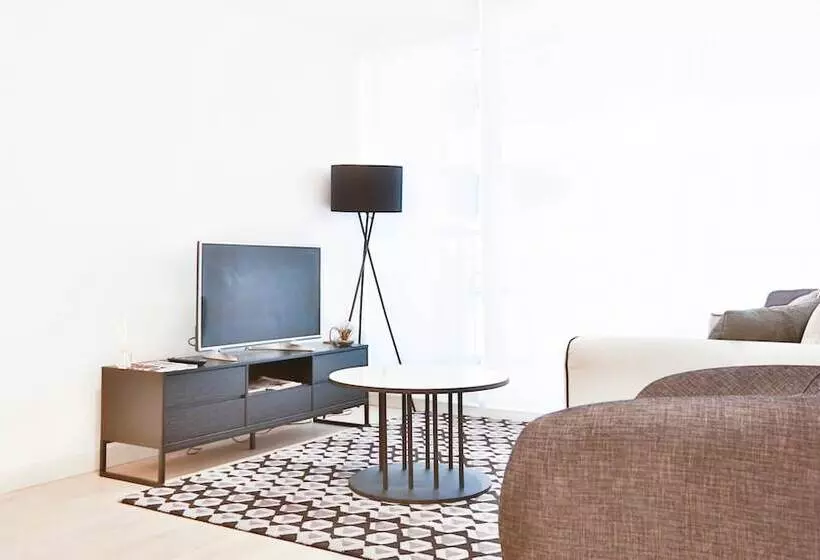 South Yarra Claremont Apartment