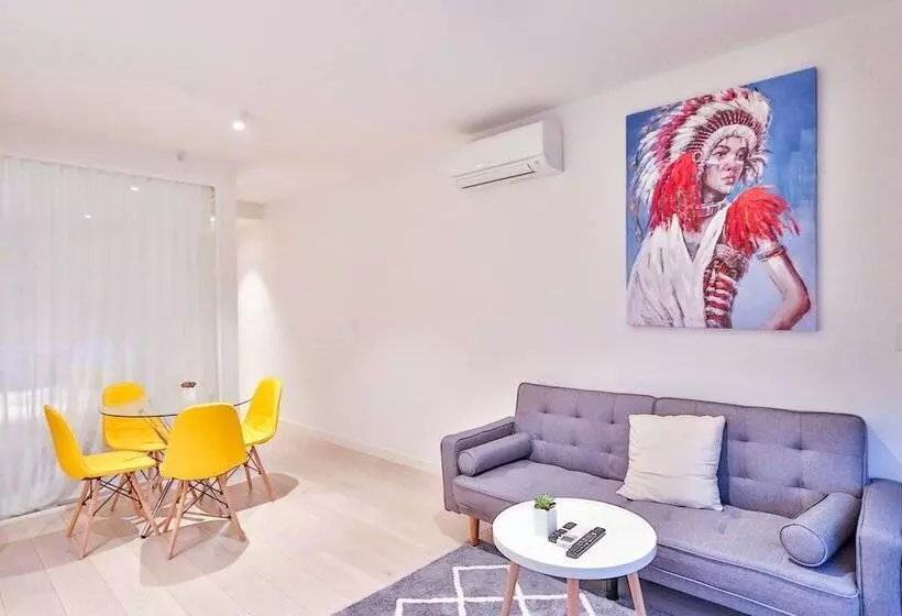 South Yarra Claremont Apartment
