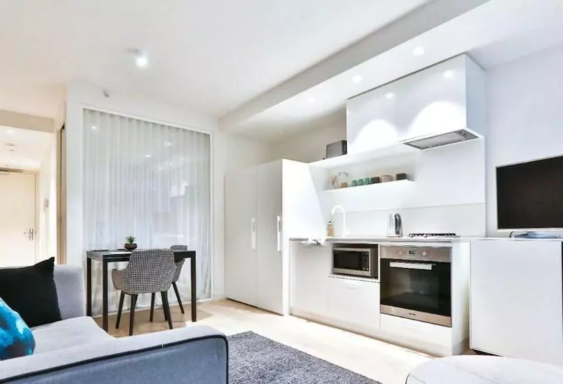 South Yarra Claremont Apartment