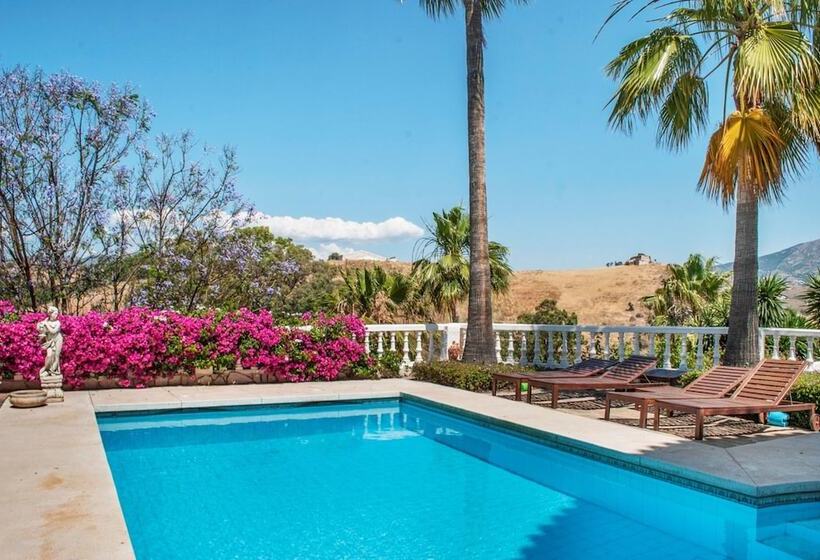 107332   House In Mjas