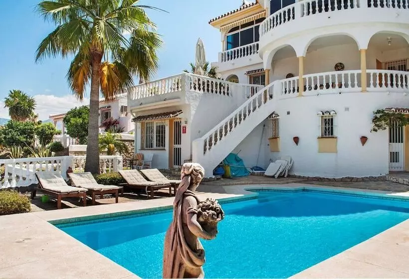 107332   House In Mjas