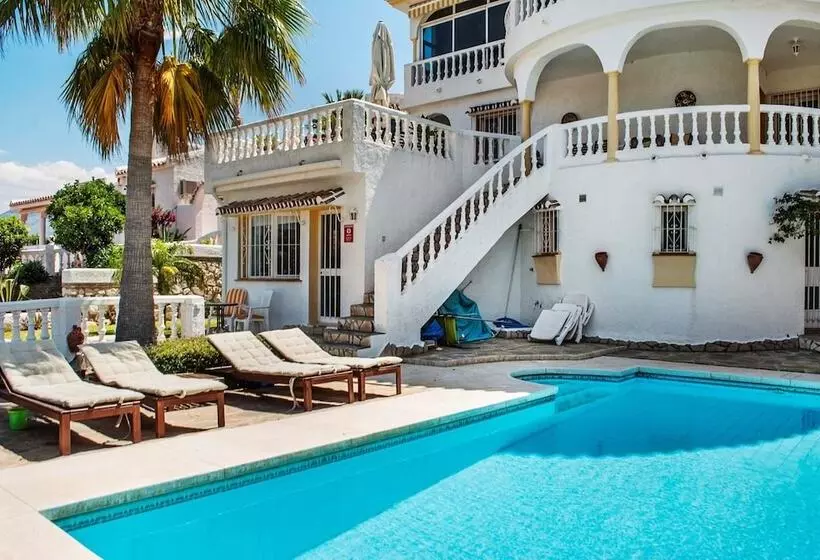 107332   House In Mjas