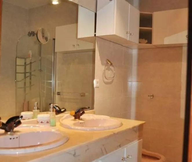 107332   House In Mjas