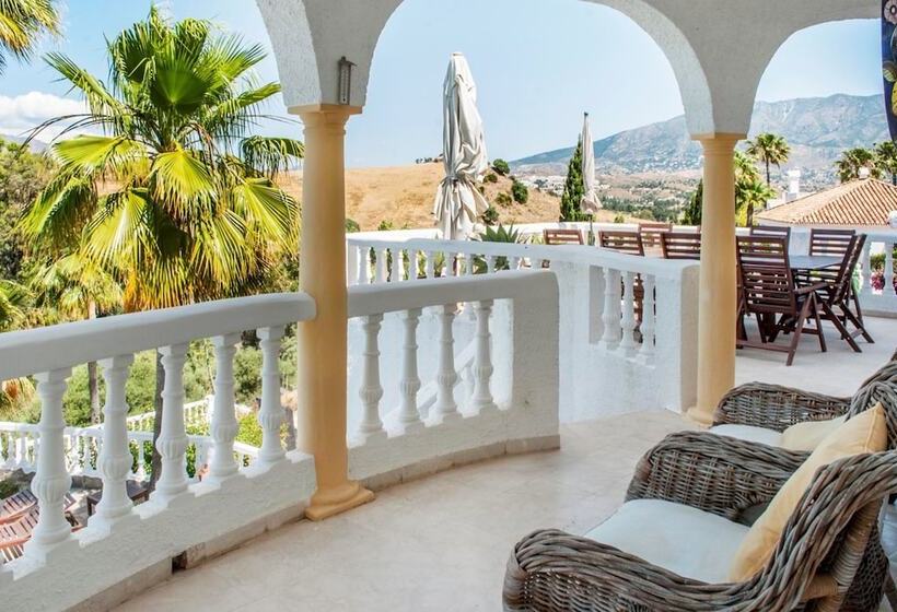 107332   House In Mjas