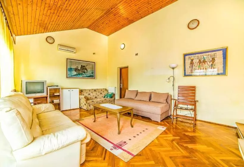 Apartment Belušić
