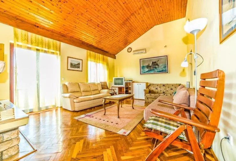 Apartment Belušić