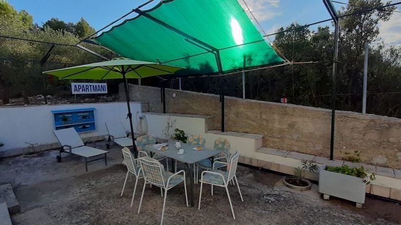 Apartments Andrijana