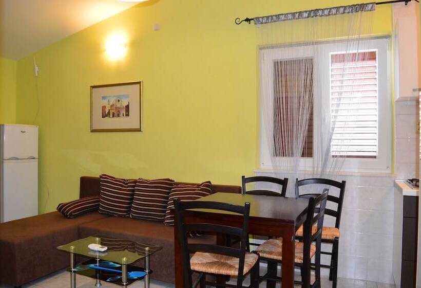 Apartments Branko / Joanna / Two Bedrooms