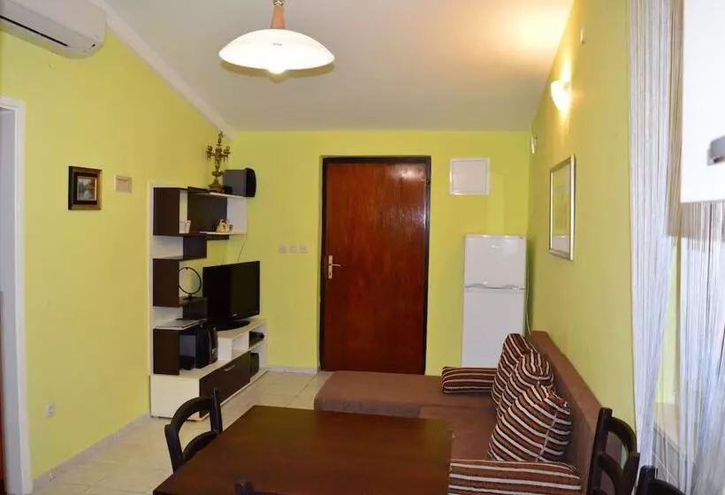 Apartments Branko / Joanna / Two Bedrooms